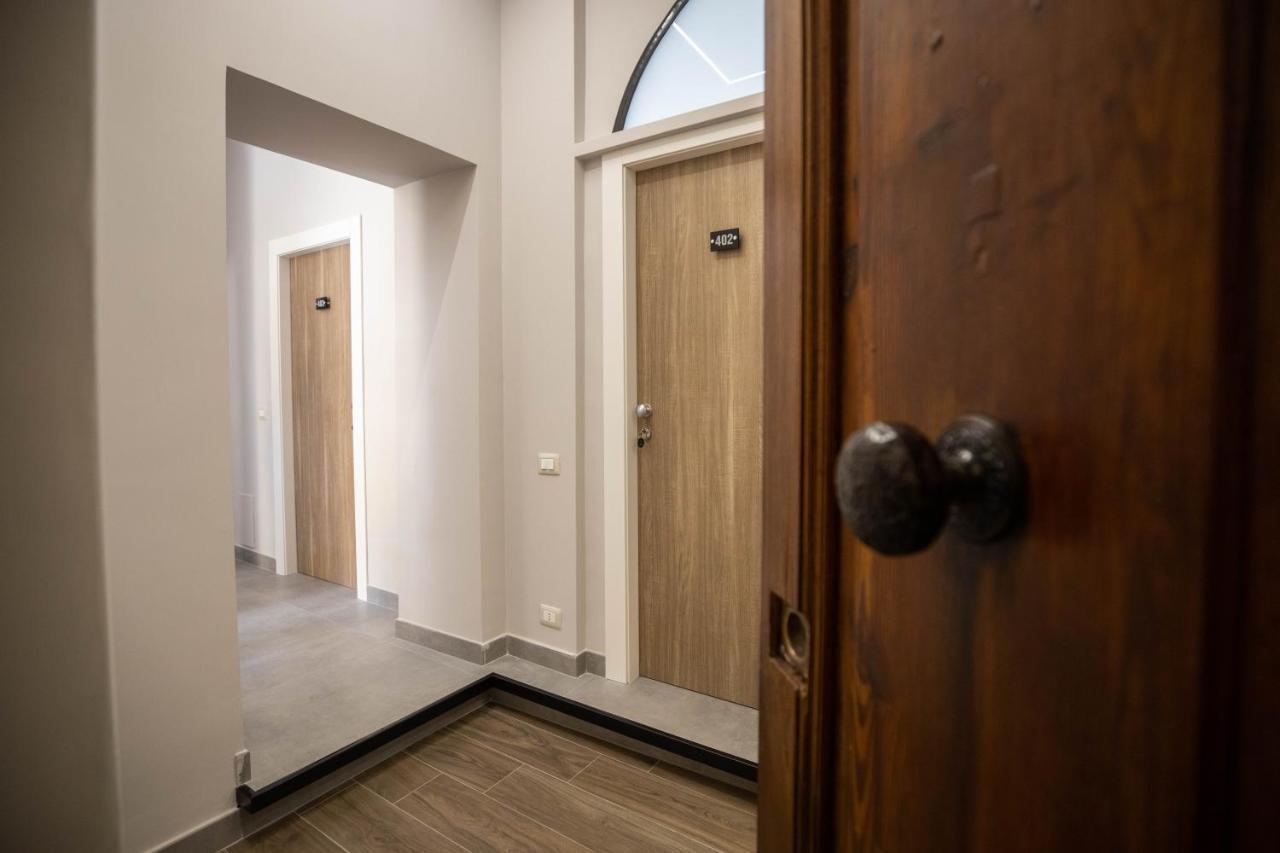 L'Elegant Boutique Rooms Naples Exterior photo