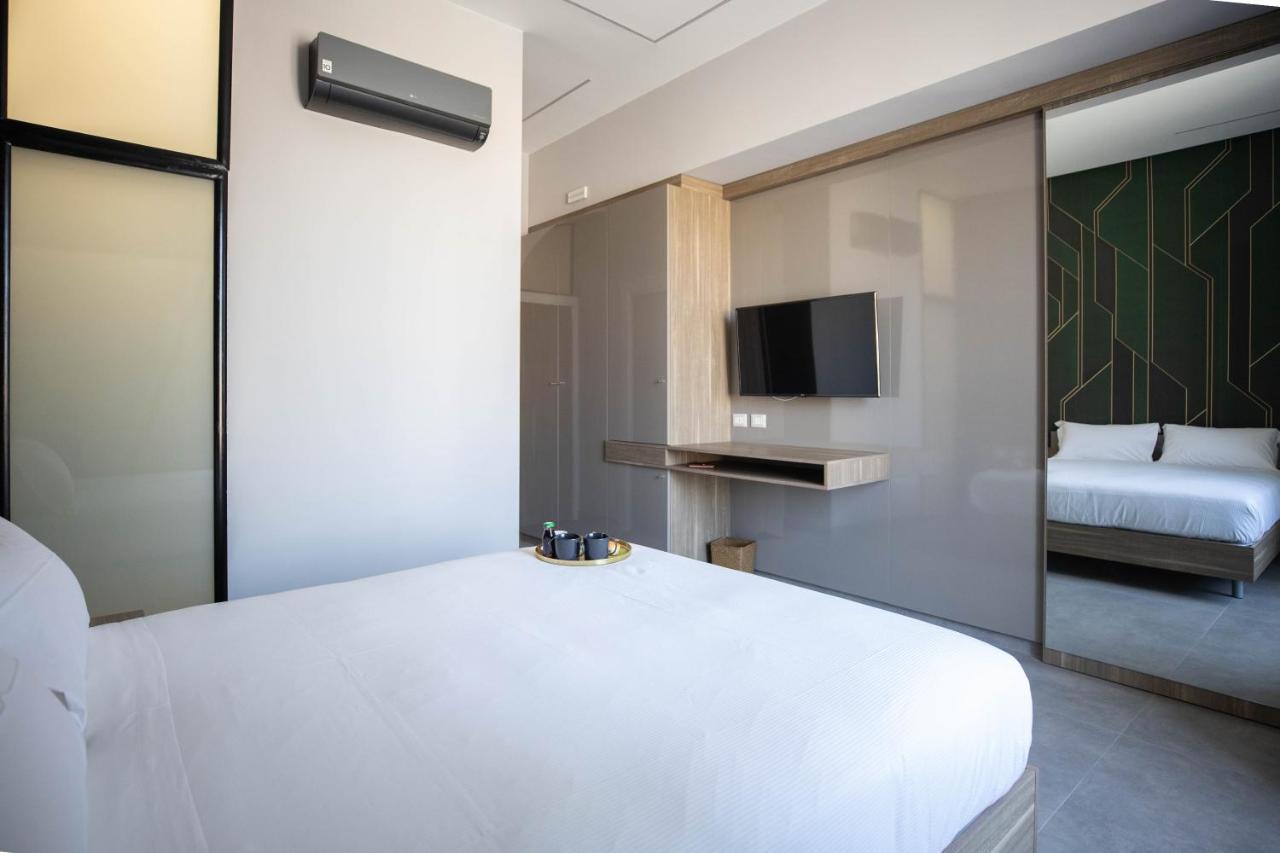 L'Elegant Boutique Rooms Naples Exterior photo