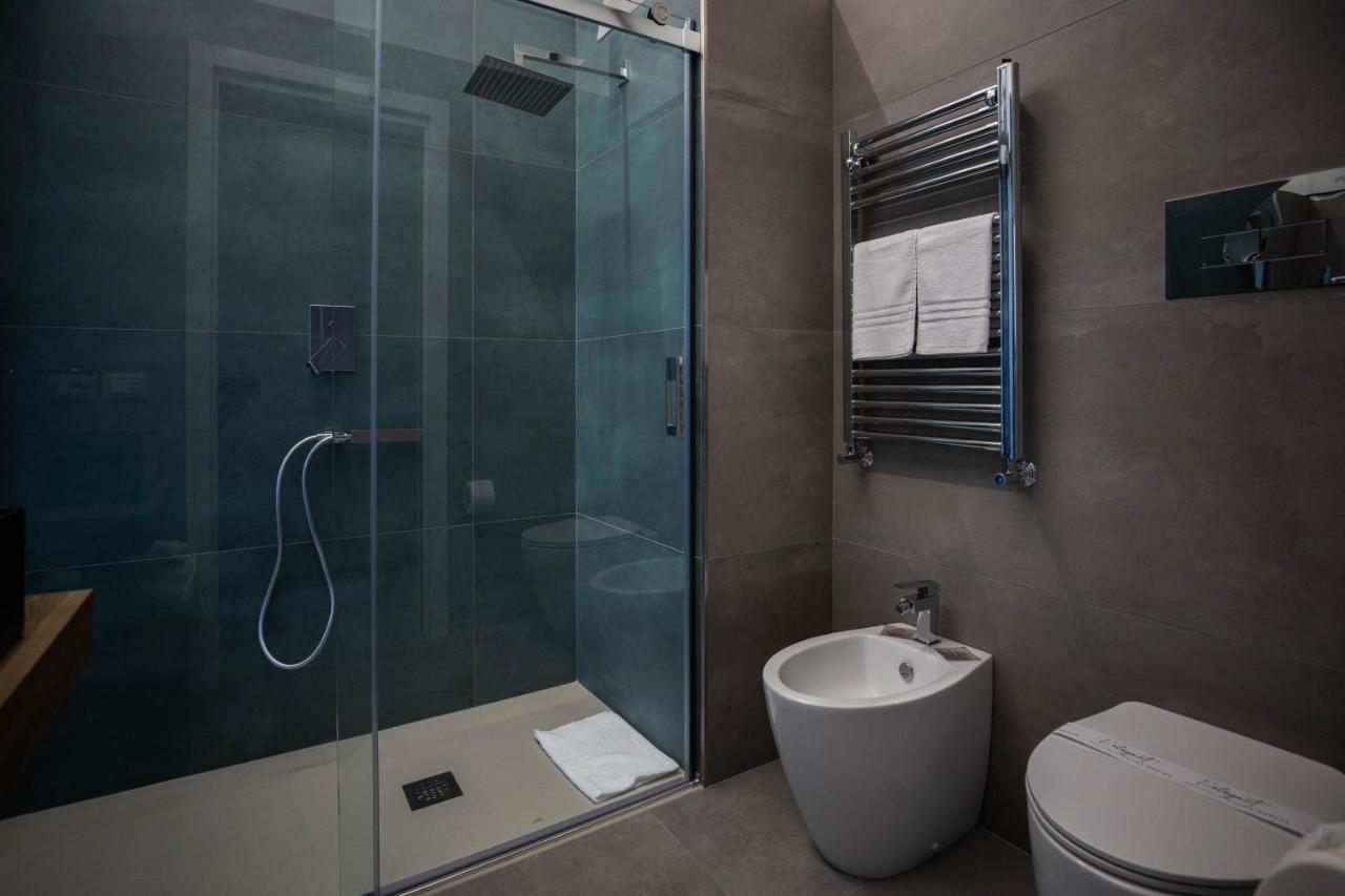 L'Elegant Boutique Rooms Naples Exterior photo