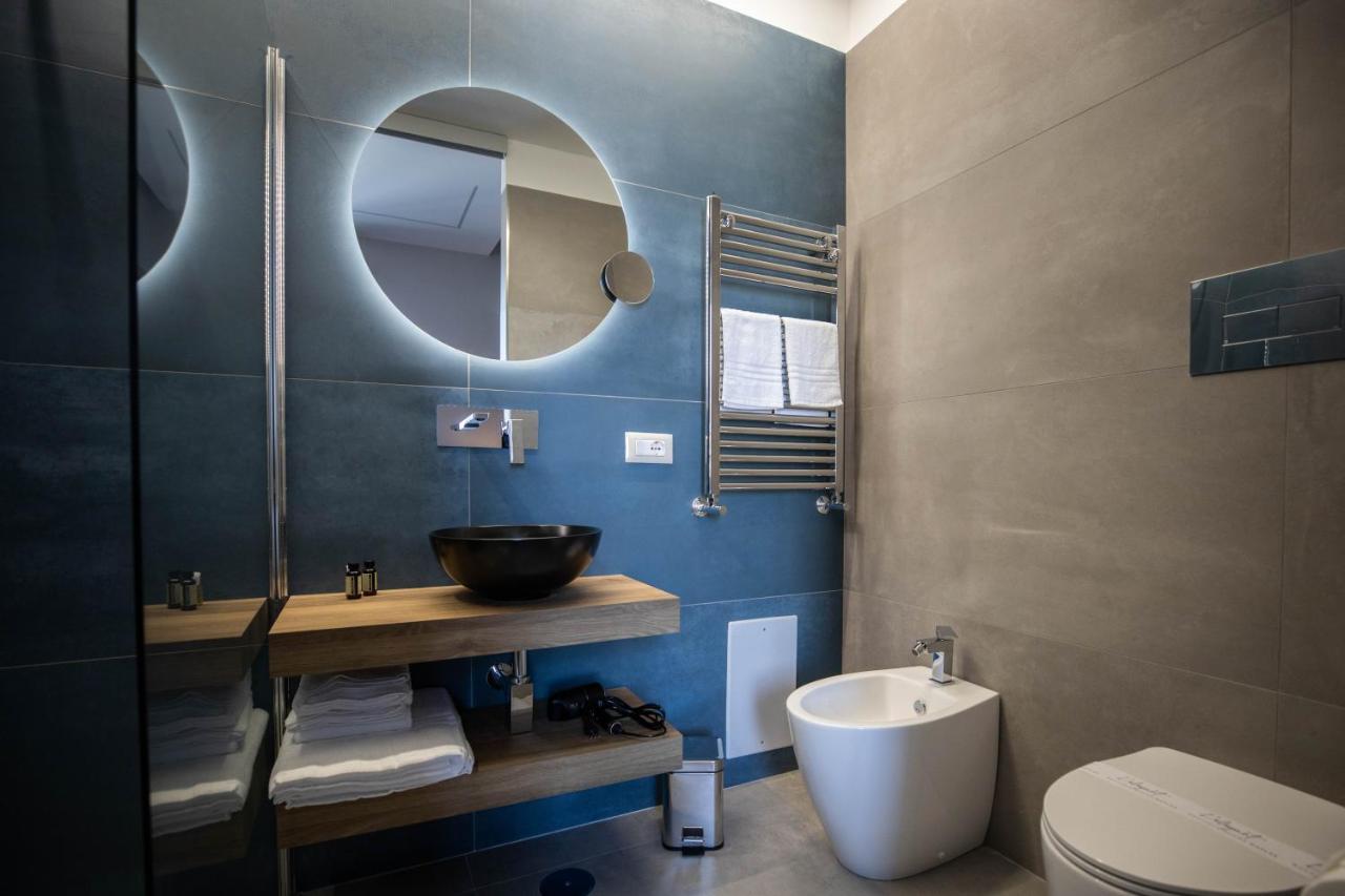 L'Elegant Boutique Rooms Naples Exterior photo